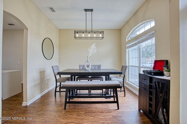 9105 PROSPERITY LAKE Drive, Jacksonville, FL 32244