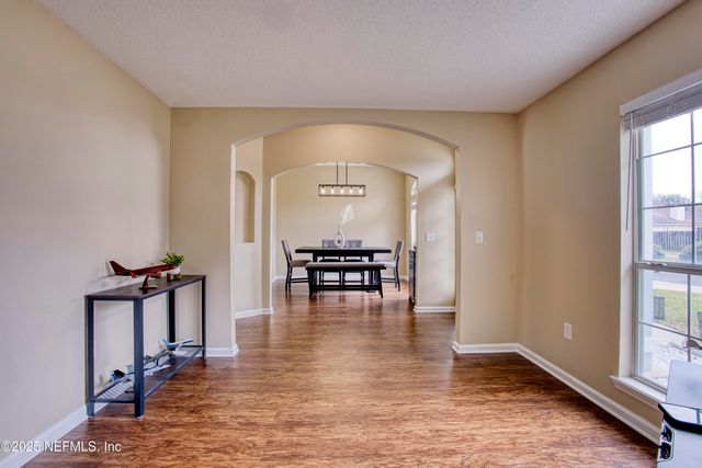 9105 PROSPERITY LAKE Drive, Jacksonville, FL 32244