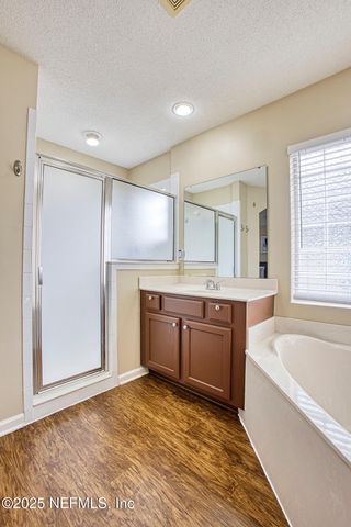 9105 PROSPERITY LAKE Drive, Jacksonville, FL 32244