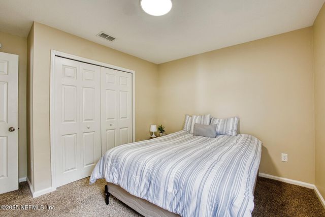 9105 PROSPERITY LAKE Drive, Jacksonville, FL 32244