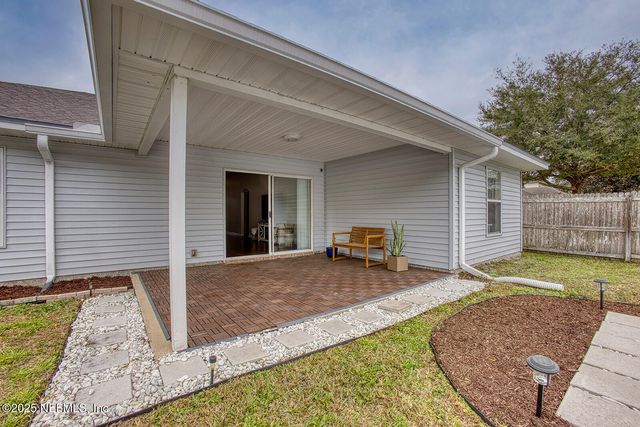9105 PROSPERITY LAKE Drive, Jacksonville, FL 32244