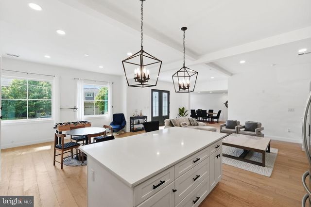 2301 GROVE AVE, Falls Church, VA 22046