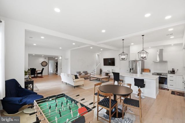 2301 GROVE AVE, Falls Church, VA 22046