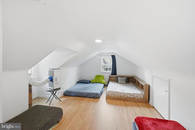 2301 GROVE AVE, Falls Church, VA 22046