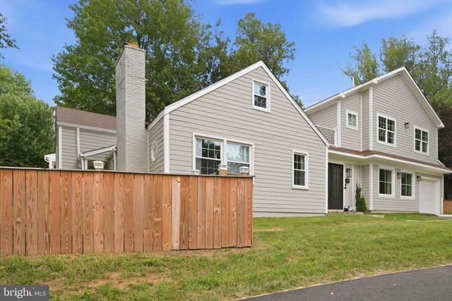 2301 GROVE AVE, Falls Church, VA 22046