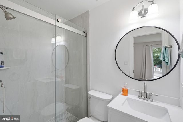 2301 GROVE AVE, Falls Church, VA 22046
