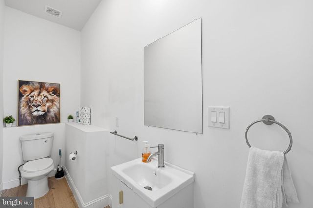 2301 GROVE AVE, Falls Church, VA 22046