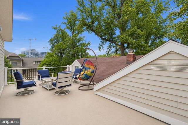 2301 GROVE AVE, Falls Church, VA 22046
