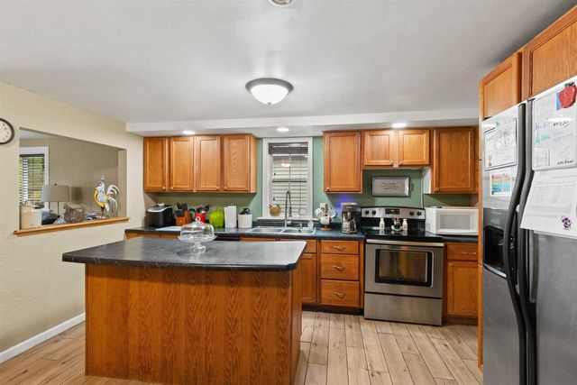 341 WATER STREET, Rosholt, WI 54473