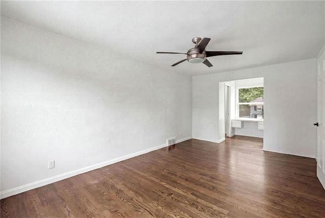 1263 W 67th Terrace, Kansas City, MO 64113