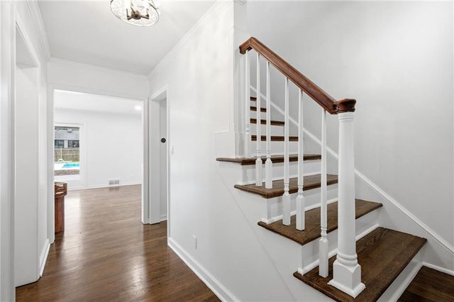 1263 W 67th Terrace, Kansas City, MO 64113
