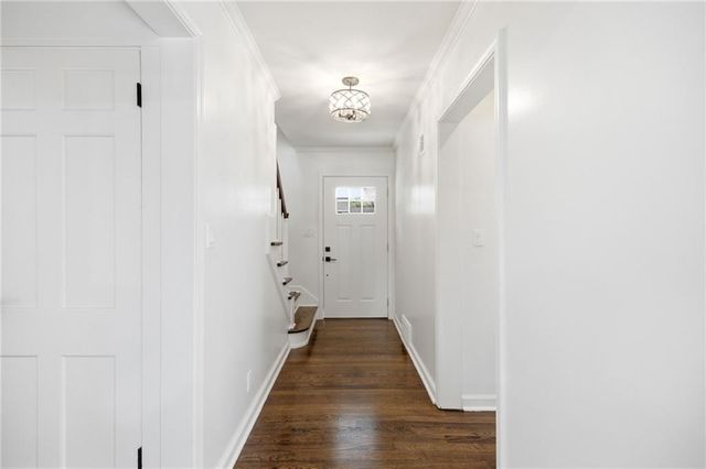 1263 W 67th Terrace, Kansas City, MO 64113