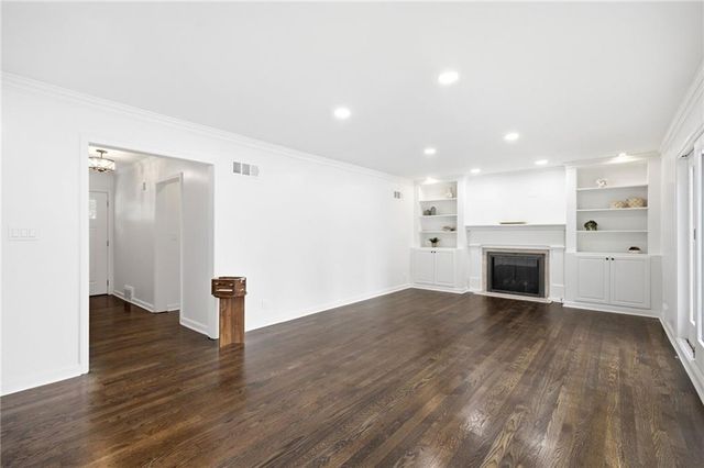 1263 W 67th Terrace, Kansas City, MO 64113