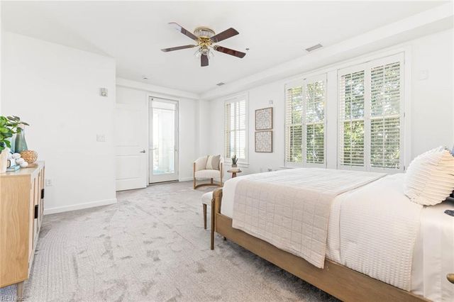 3700 Sandpiper Rd Apt 121, Virginia Beach, VA 23456
