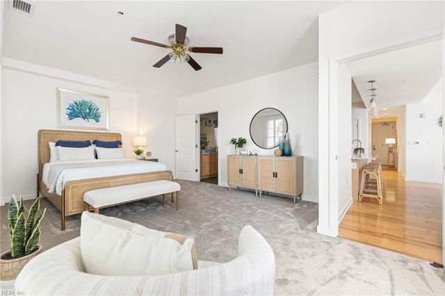 3700 Sandpiper Rd Apt 121, Virginia Beach, VA 23456