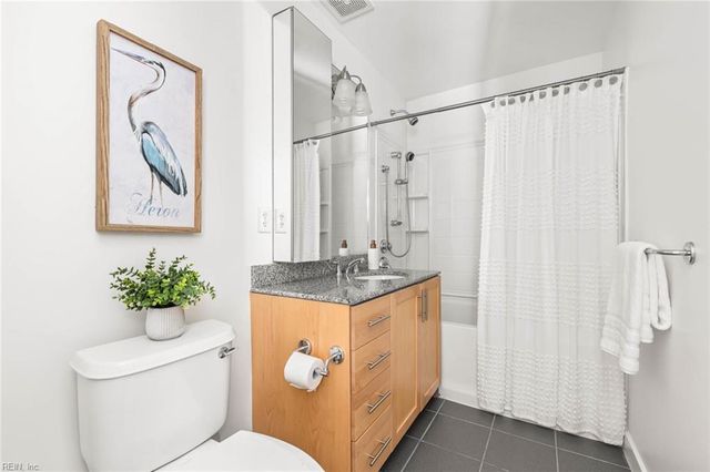 3700 Sandpiper Rd Apt 121, Virginia Beach, VA 23456