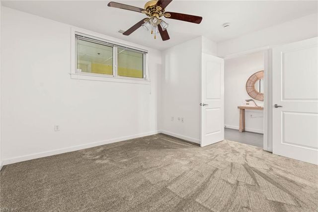 3700 Sandpiper Rd Apt 121, Virginia Beach, VA 23456