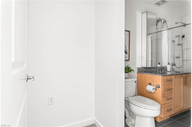 3700 Sandpiper Rd Apt 121, Virginia Beach, VA 23456