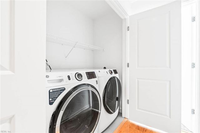 3700 Sandpiper Rd Apt 121, Virginia Beach, VA 23456