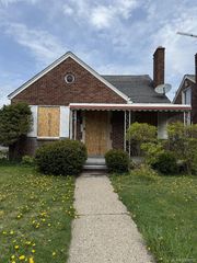 13801 Fordham Street, Detroit, MI 48205