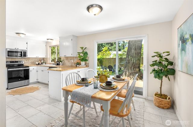 8300 NE 146th Street, Kenmore, WA 98028