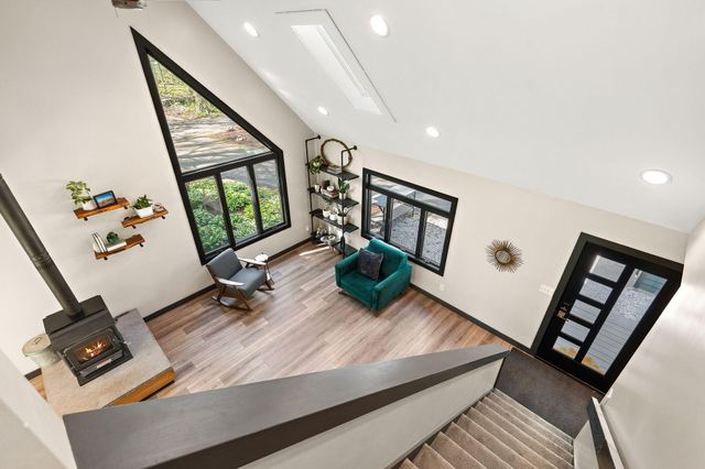 545 N 300 E, Valparaiso, IN 46383