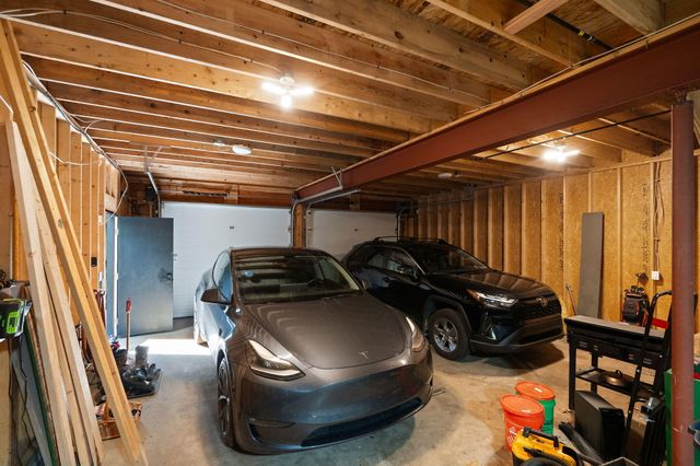 545 N 300 E, Valparaiso, IN 46383