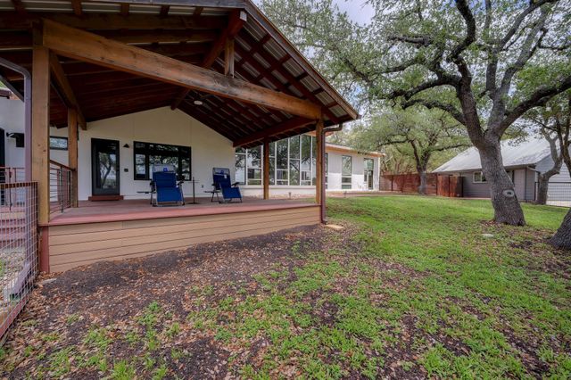 307 Mesa DR, Wimberley, TX 78676