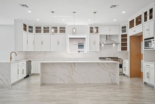 7310 Cresta Bulivar, San Antonio, TX 78256
