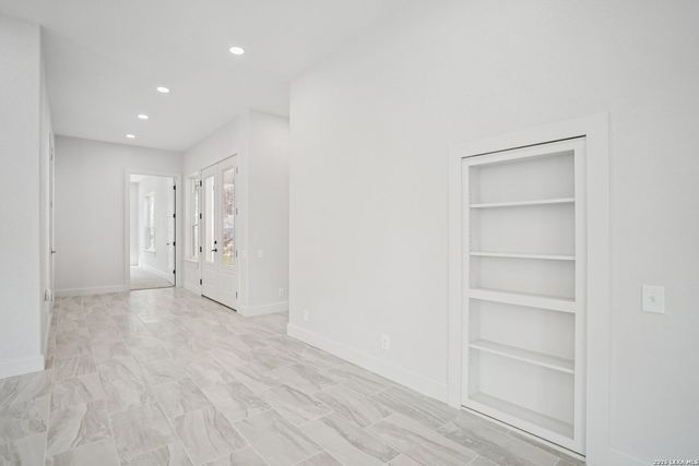 7310 Cresta Bulivar, San Antonio, TX 78256
