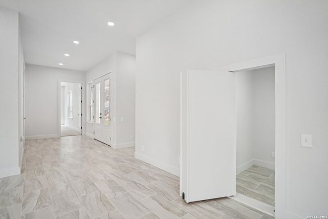 7310 Cresta Bulivar, San Antonio, TX 78256