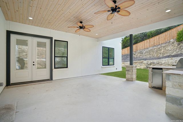 7310 Cresta Bulivar, San Antonio, TX 78256