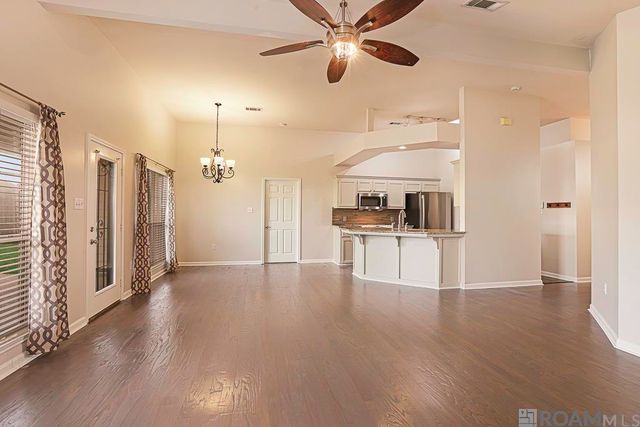 17419 Kaitlyn Dr, Baton Rouge, LA 70817