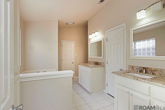 17419 Kaitlyn Dr, Baton Rouge, LA 70817