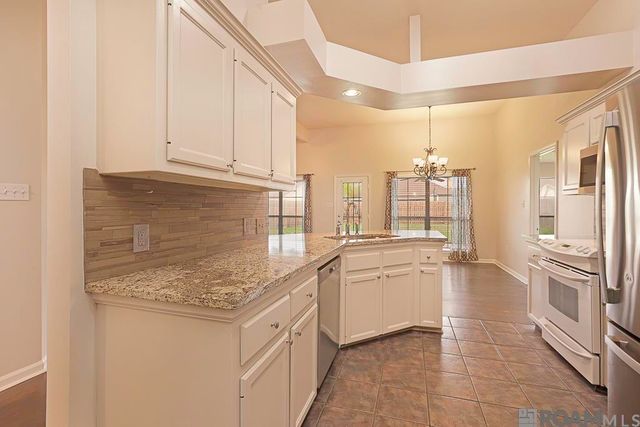 17419 Kaitlyn Dr, Baton Rouge, LA 70817