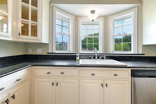 4082 Tracy Lane, Greenville, TX 75402