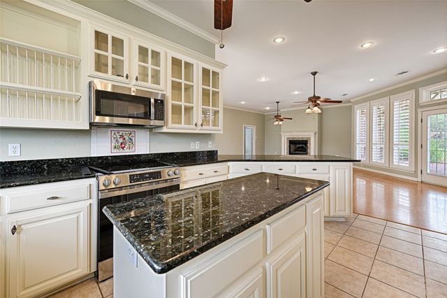 4082 Tracy Lane, Greenville, TX 75402