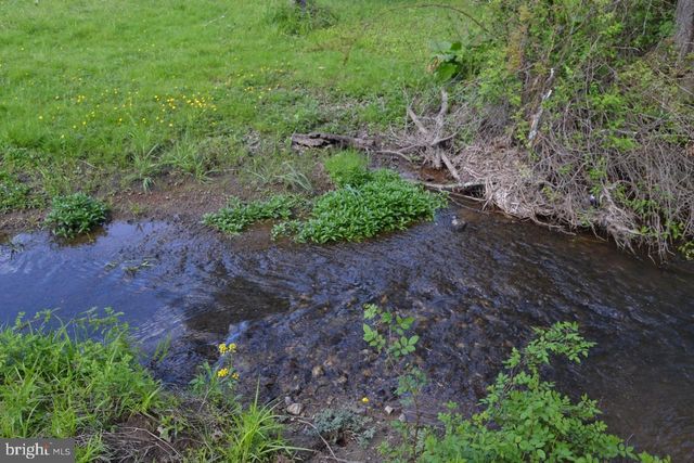 1045 ROUTE 100, Bechtelsville, PA 19505