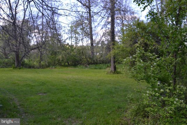 1045 ROUTE 100, Bechtelsville, PA 19505