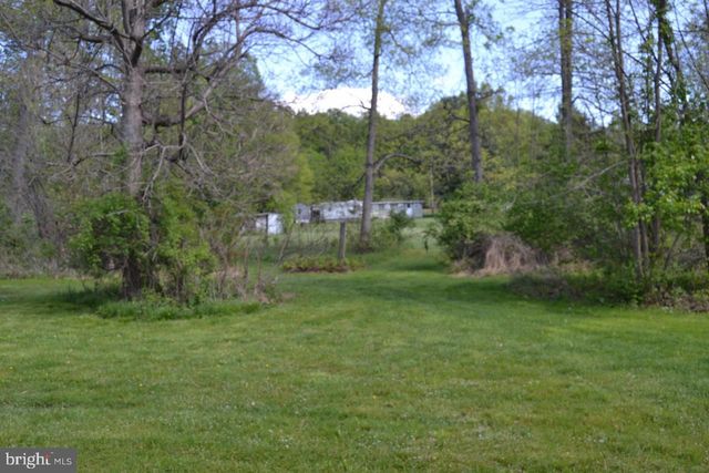 1045 ROUTE 100, Bechtelsville, PA 19505