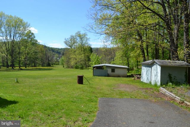 1045 ROUTE 100, Bechtelsville, PA 19505
