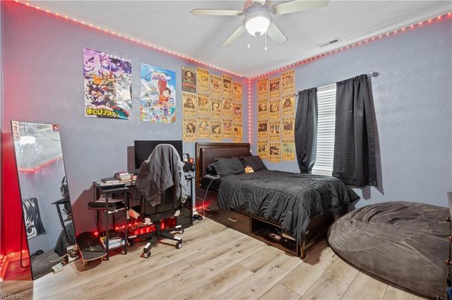 1881 Dolina DR, Virginia Beach, VA 23464