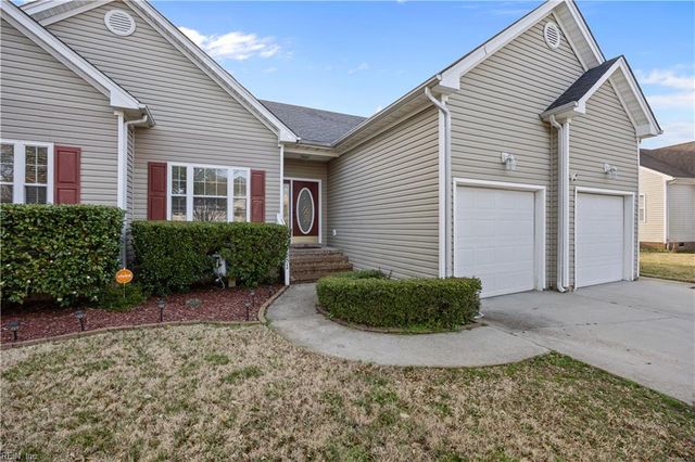 1881 Dolina DR, Virginia Beach, VA 23464