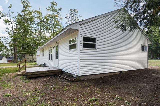 1875 Springdale, Gaylord, MI 49735