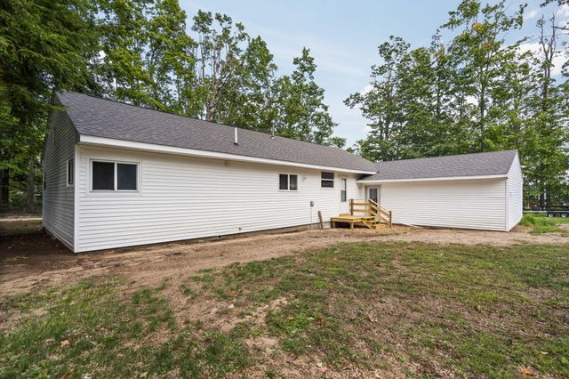1875 Springdale, Gaylord, MI 49735