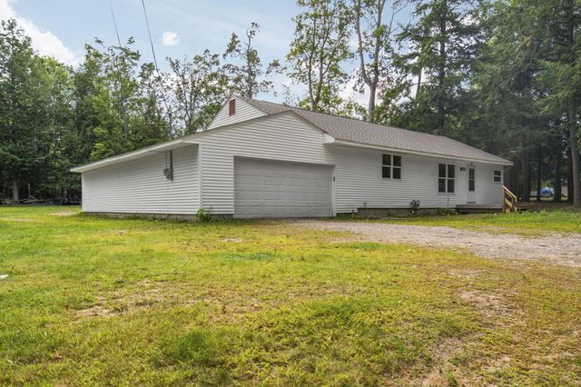 1875 Springdale, Gaylord, MI 49735