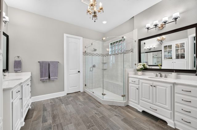 904 Royal Minister Boulevard, Lewisville, TX 75056