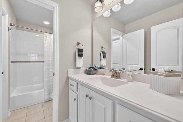 904 Royal Minister Boulevard, Lewisville, TX 75056
