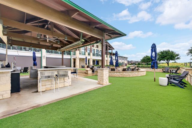 904 Royal Minister Boulevard, Lewisville, TX 75056