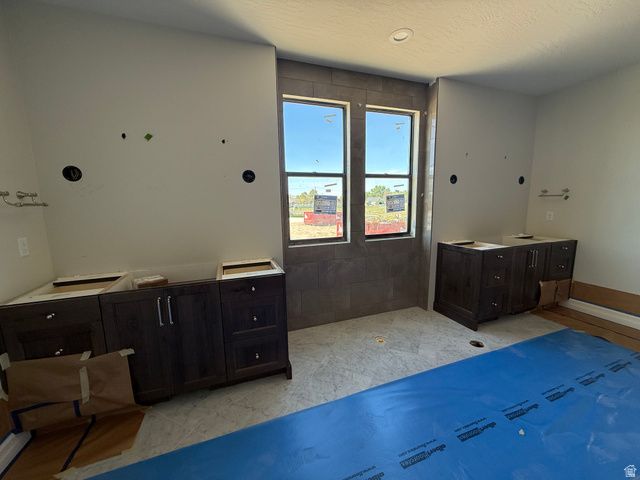 1427 W WILLOW BROOK LN, Kaysville, UT 84037